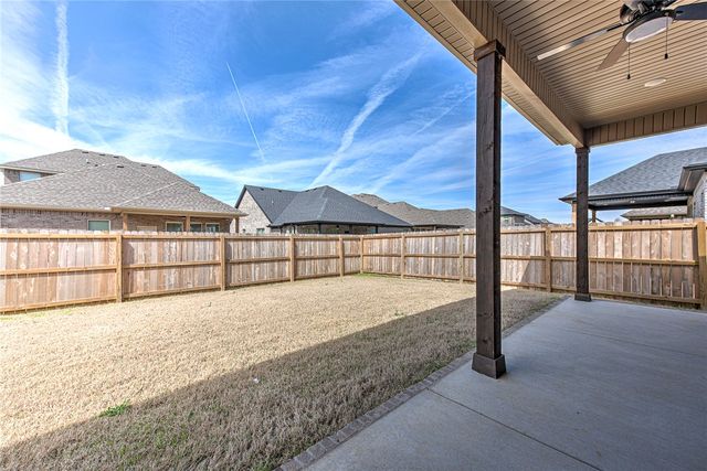 3004 S 14th Street, Rogers, AR 72758