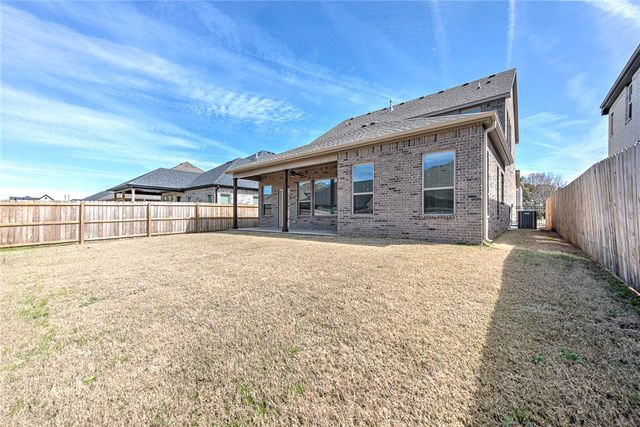 3004 S 14th Street, Rogers, AR 72758