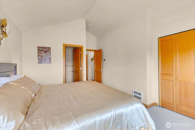 1719 SW Henderson Street, Seattle, WA 98106