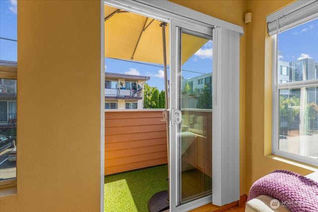 1719 SW Henderson Street, Seattle, WA 98106