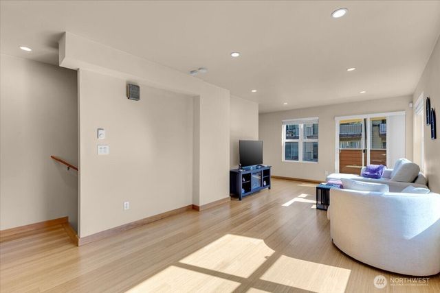 1719 SW Henderson Street, Seattle, WA 98106