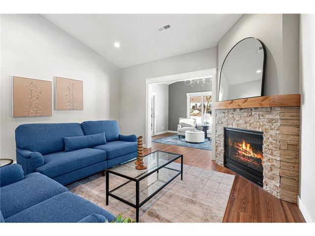 1065 Legend Lane, River Falls, WI 54022