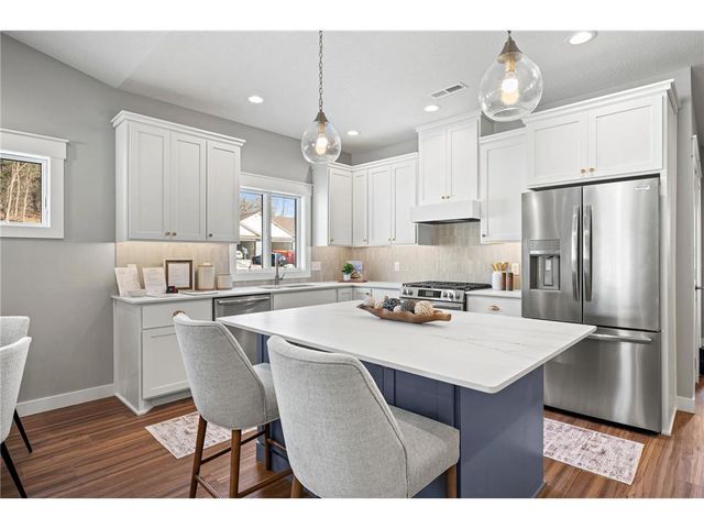 1065 Legend Lane, River Falls, WI 54022