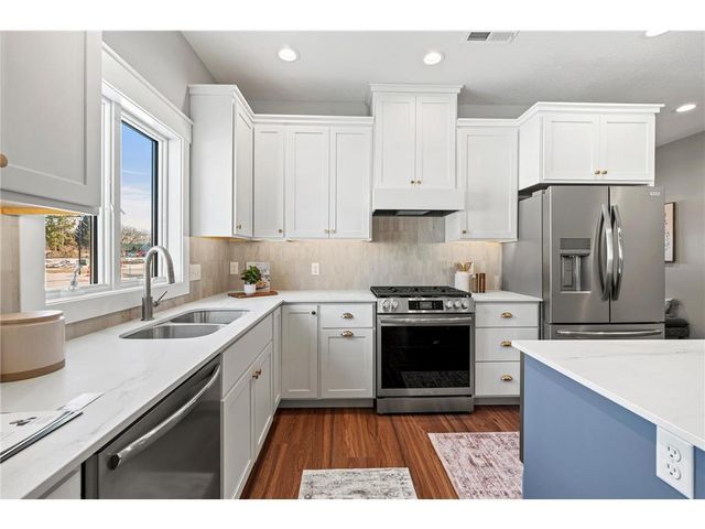 1065 Legend Lane, River Falls, WI 54022