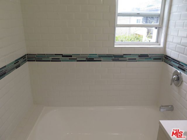 2221 Ocean Park Boulevard 5, Santa Monica, CA 90405