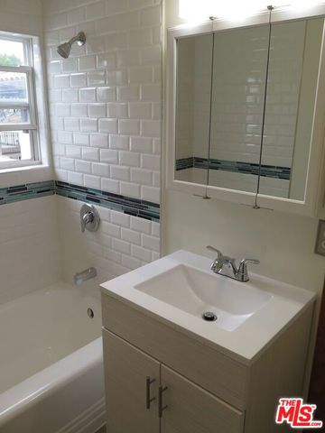 2221 Ocean Park Boulevard 5, Santa Monica, CA 90405