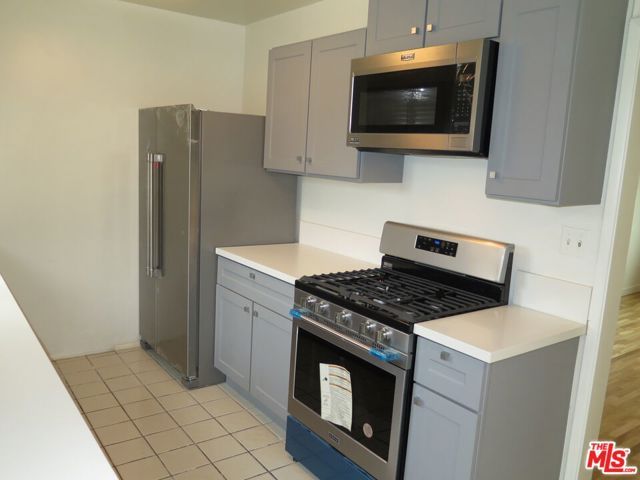 2221 Ocean Park Boulevard 5, Santa Monica, CA 90405