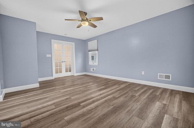 1137 NAAMANS CREEK RD, Garnet Valley, PA 19060