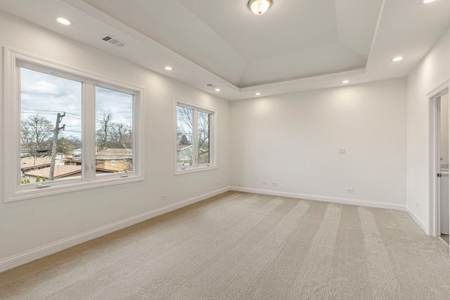 5138 Morse Avenue, Skokie, IL 60077