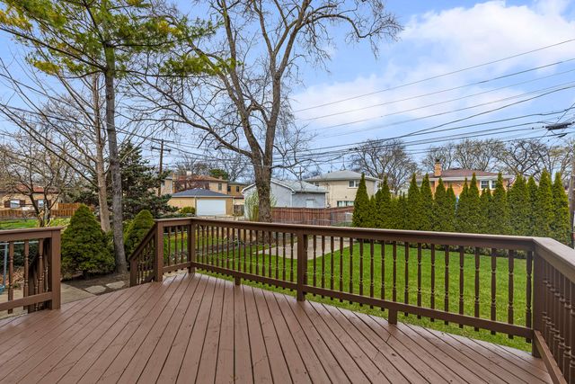 5138 Morse Avenue, Skokie, IL 60077