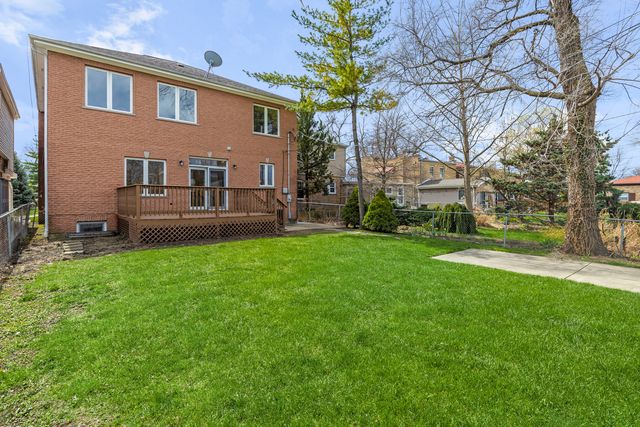 5138 Morse Avenue, Skokie, IL 60077