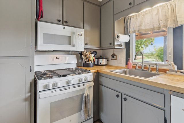 3515 N Bliss Road, Sumner Twp, MI 48801