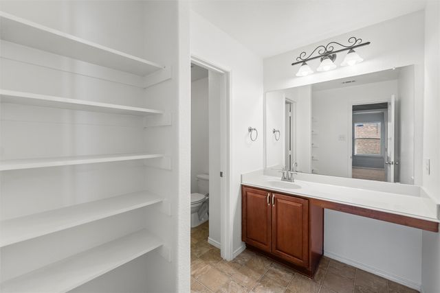 500 Braewick Drive, Fort Worth, TX 76131