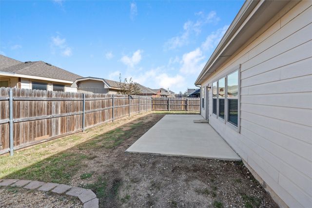 500 Braewick Drive, Fort Worth, TX 76131