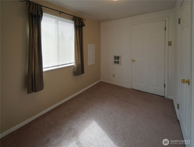 1801 E 164th Street Ct, Spanaway, WA 98387