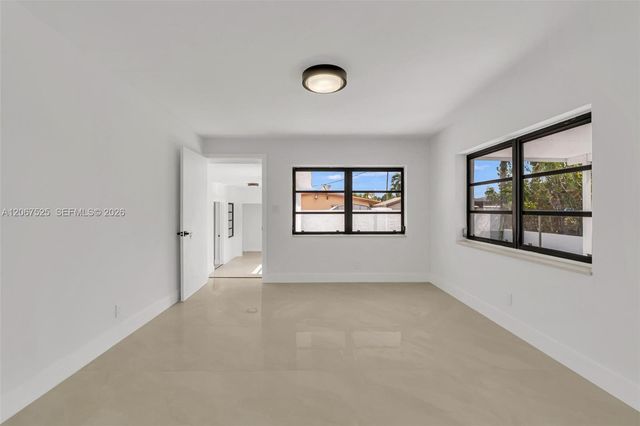 611 SE 4th Street, Hialeah, FL 33010