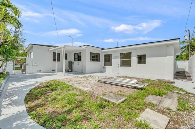 611 SE 4th Street, Hialeah, FL 33010
