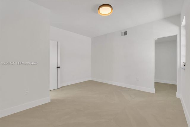 611 SE 4th Street, Hialeah, FL 33010