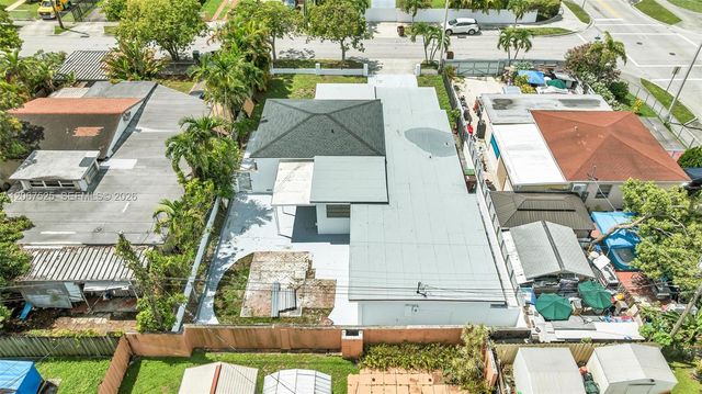 611 SE 4th Street, Hialeah, FL 33010