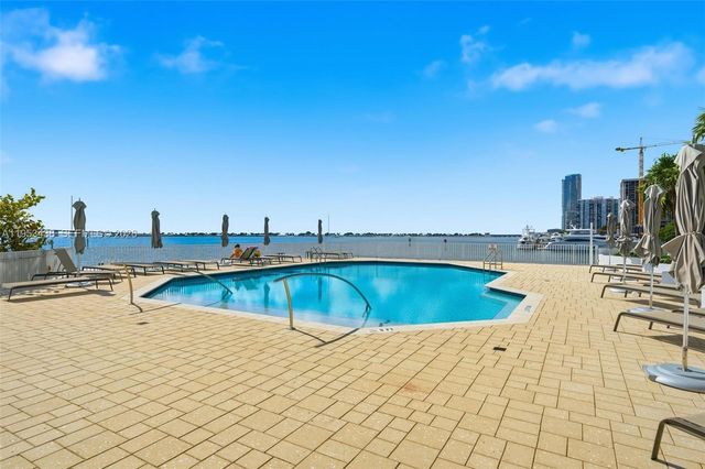 200 SE 15th Rd 11H, Miami, FL 33129