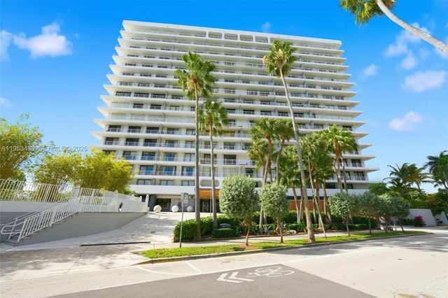 200 SE 15th Rd 11H, Miami, FL 33129