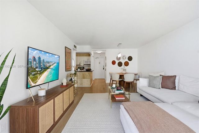 200 SE 15th Rd 11H, Miami, FL 33129