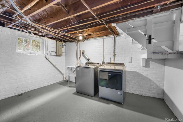 22101 Francis Street, Dearborn, MI 48124