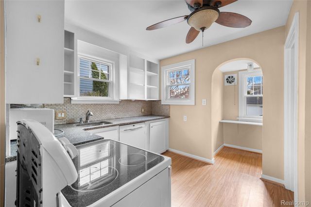 22101 Francis Street, Dearborn, MI 48124