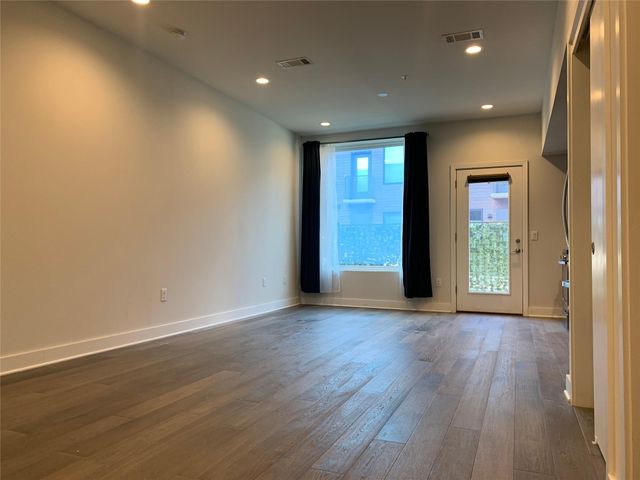 1800 E 4th ST 225, Austin, TX 78702