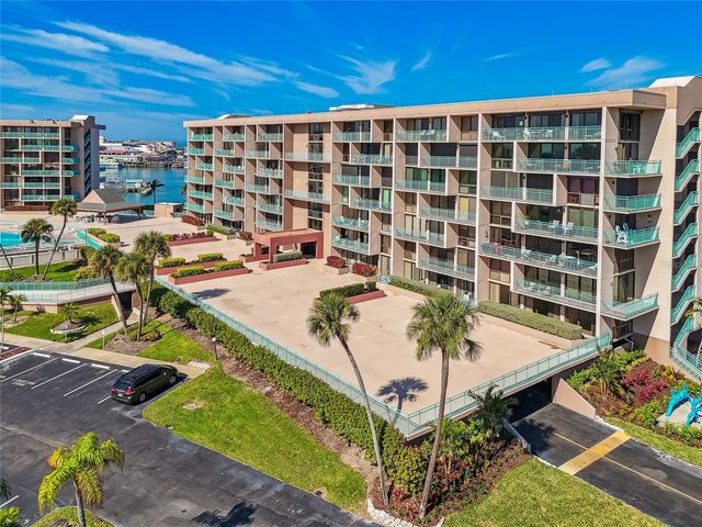 1 KEY CAPRI 711E, Treasure Island, FL 33706