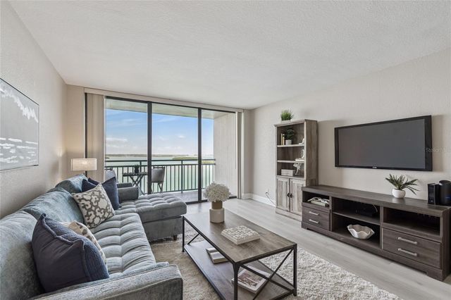 1 KEY CAPRI 711E, Treasure Island, FL 33706