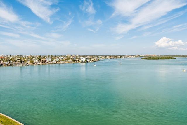 1 KEY CAPRI 711E, Treasure Island, FL 33706