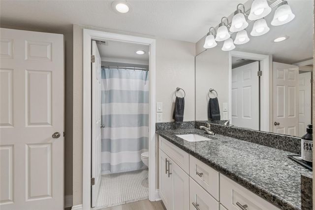 1 KEY CAPRI 711E, Treasure Island, FL 33706