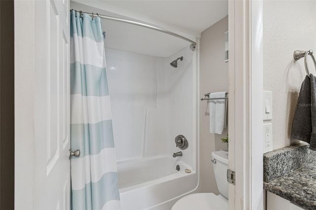 1 KEY CAPRI 711E, Treasure Island, FL 33706