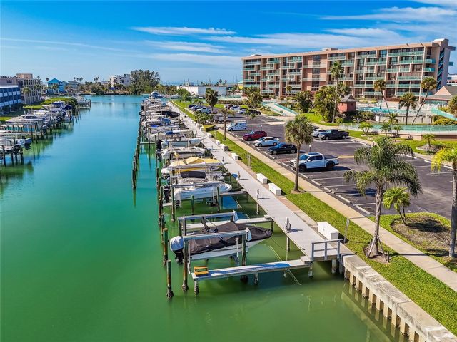 1 KEY CAPRI 711E, Treasure Island, FL 33706