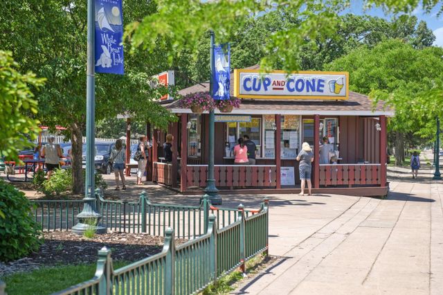 2365 Floral Drive, White Bear Lake, MN 55110