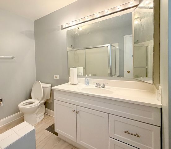95 SOUTHFIELD Drive, Vernon Hills, IL 60061