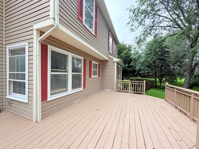 95 SOUTHFIELD Drive, Vernon Hills, IL 60061