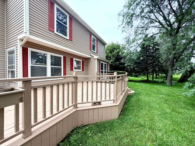 95 SOUTHFIELD Drive, Vernon Hills, IL 60061