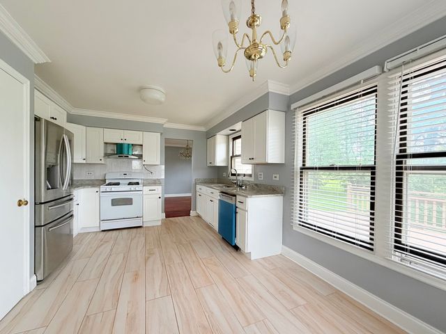 95 SOUTHFIELD Drive, Vernon Hills, IL 60061