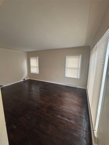 15909 Lauder Street, Detroit, MI 48227