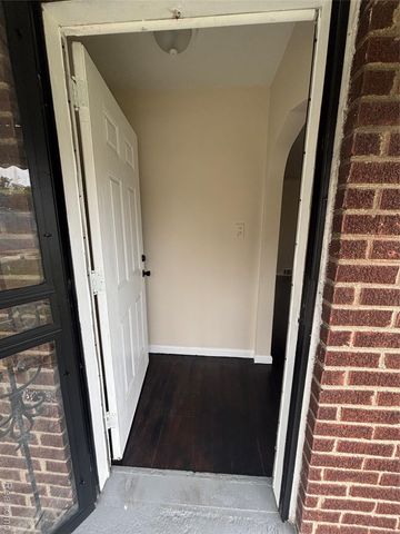 15909 Lauder Street, Detroit, MI 48227