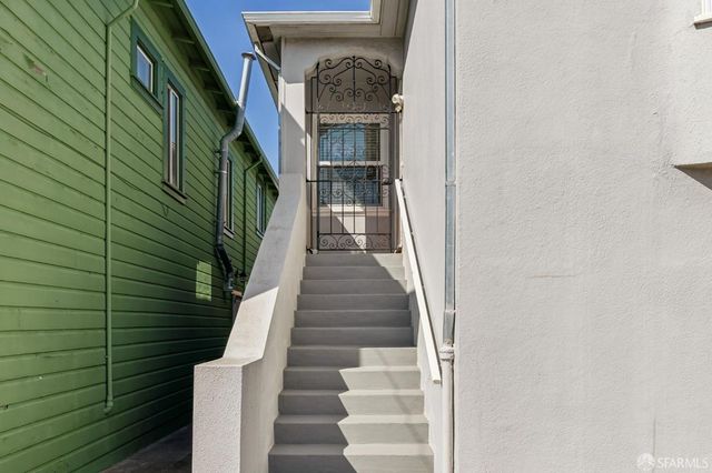 38 Paulding Street, San Francisco, CA 94112