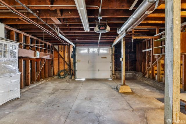 38 Paulding Street, San Francisco, CA 94112