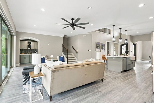 8511 Camp Verde Rio, San Antonio, TX 78255