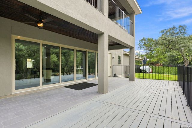 8511 Camp Verde Rio, San Antonio, TX 78255