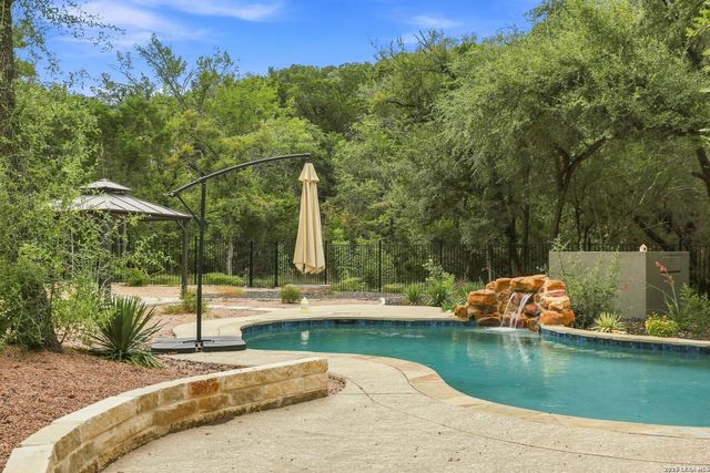 8511 Camp Verde Rio, San Antonio, TX 78255