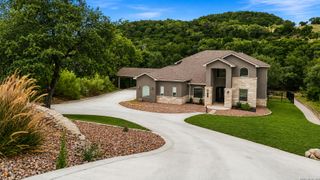 8511 Camp Verde Rio, San Antonio, TX 78255