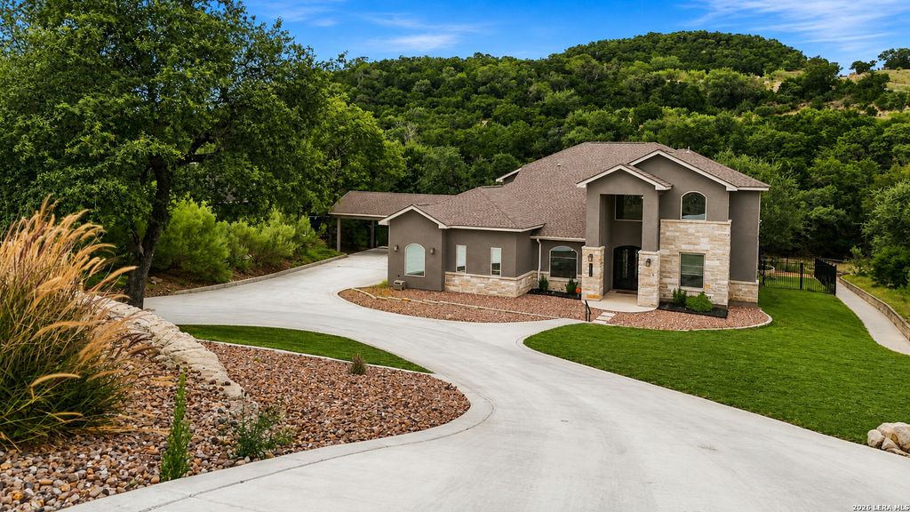 8511 Camp Verde Rio, San Antonio, TX 78255