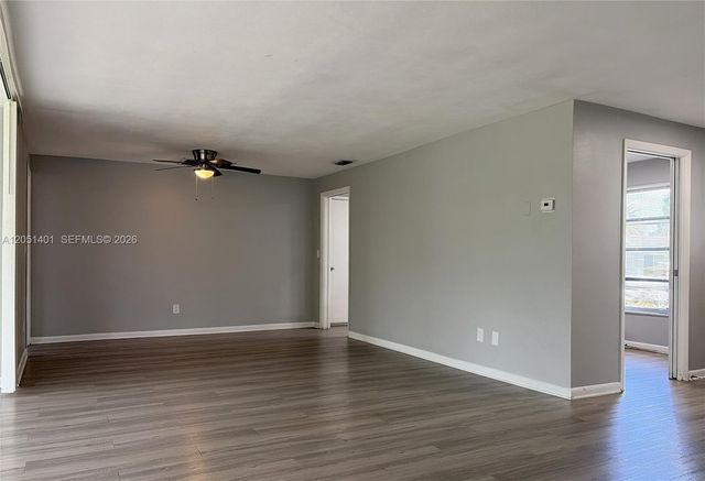 3696 Dogwood Avenue, Palm Beach Gardens, FL 33410